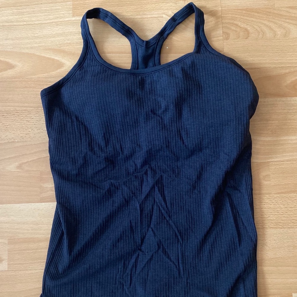 Lululemon Ebb to street tank size 12